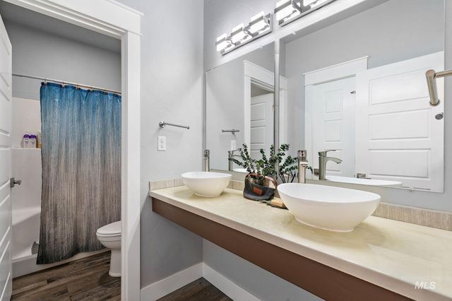 10606 W Cruser, Boise, ID 83709