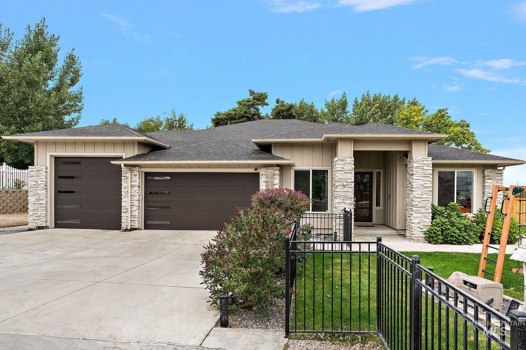 10606 W Cruser, Boise, ID 83709