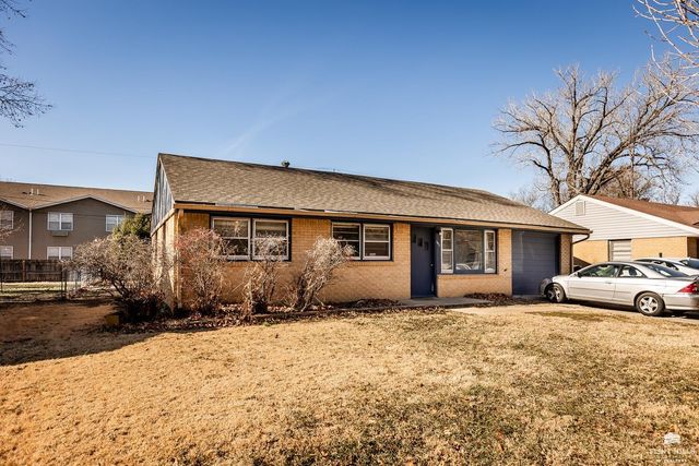 1411 Hartford Road, Manhattan, KS 66502