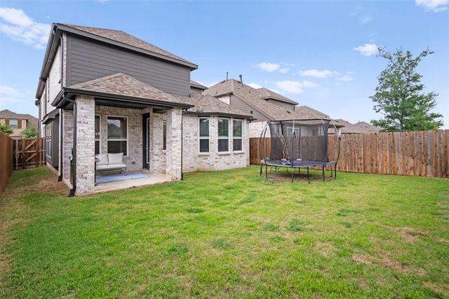 1742 Horseshoe Lane, Van Alstyne, TX 75495