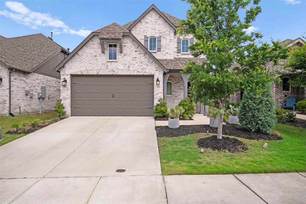 1742 Horseshoe Lane, Van Alstyne, TX 75495