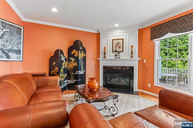 62 Hickory Hill Boulevard 2001, Totowa, NJ 07512