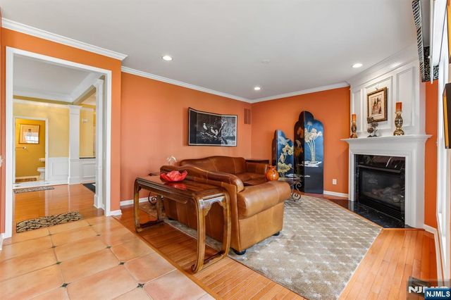 62 Hickory Hill Boulevard 2001, Totowa, NJ 07512