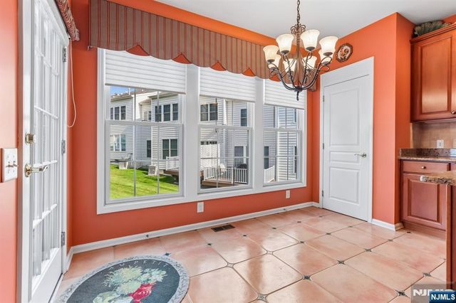 62 Hickory Hill Boulevard 2001, Totowa, NJ 07512