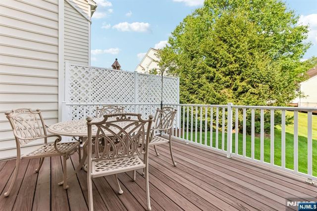 62 Hickory Hill Boulevard 2001, Totowa, NJ 07512