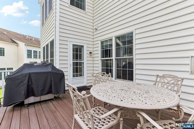 62 Hickory Hill Boulevard 2001, Totowa, NJ 07512