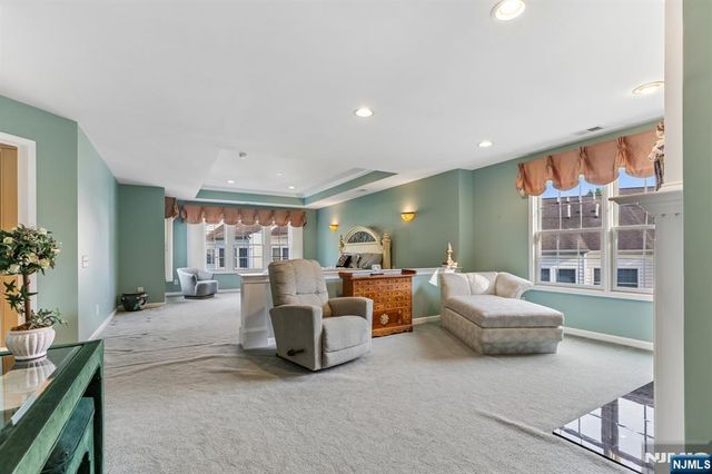 62 Hickory Hill Boulevard 2001, Totowa, NJ 07512