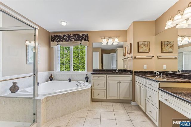 62 Hickory Hill Boulevard 2001, Totowa, NJ 07512