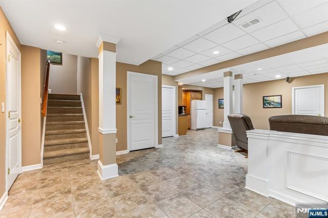 62 Hickory Hill Boulevard 2001, Totowa, NJ 07512