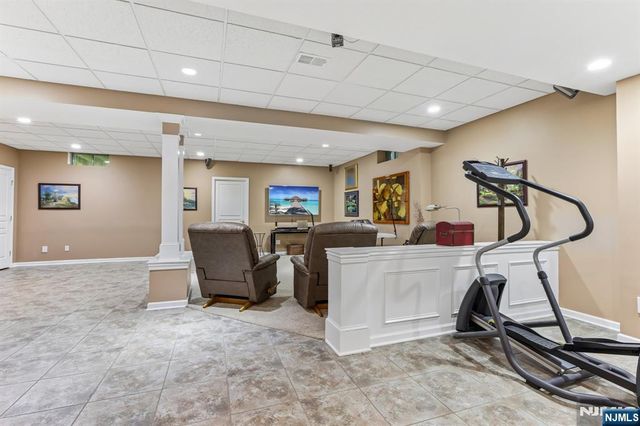 62 Hickory Hill Boulevard 2001, Totowa, NJ 07512