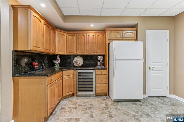 62 Hickory Hill Boulevard 2001, Totowa, NJ 07512