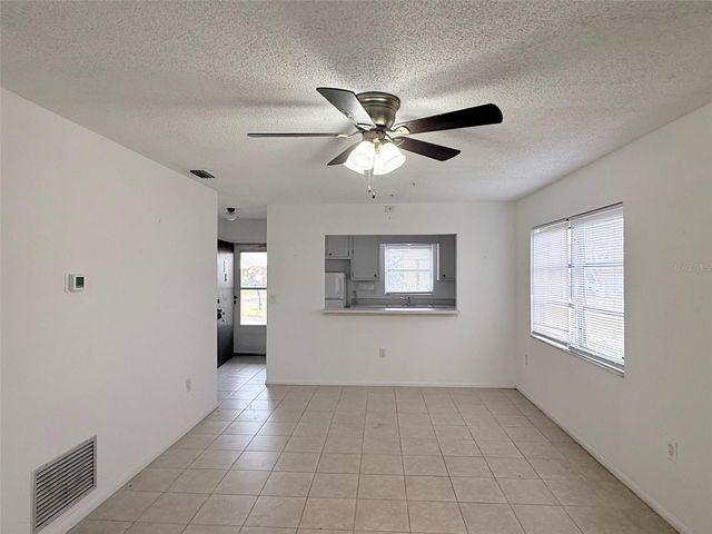390 301 BOULEVARD W 8D, Bradenton, FL 34205