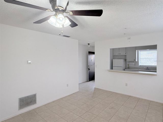 390 301 BOULEVARD W 8D, Bradenton, FL 34205