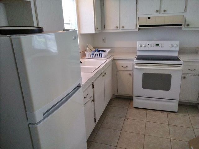 390 301 BOULEVARD W 8D, Bradenton, FL 34205