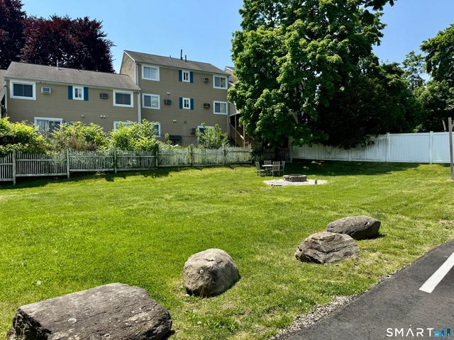 115 Flax Hill Road 10, Norwalk, CT 06854