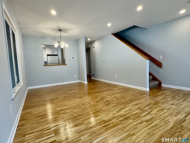 115 Flax Hill Road 10, Norwalk, CT 06854