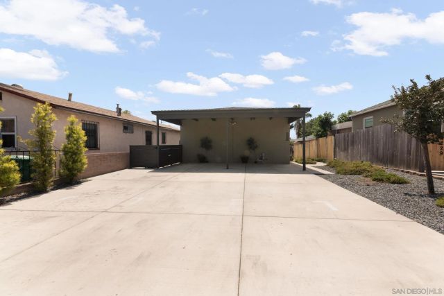 4233 Pepper Dr, San Diego, CA 92105