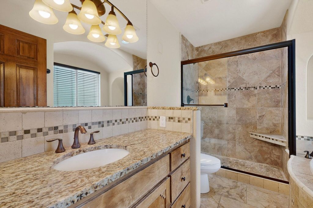 Image 24 of property listing at 5612 Chelwood Park Boulevard NE, Albuquerque, NM 87111