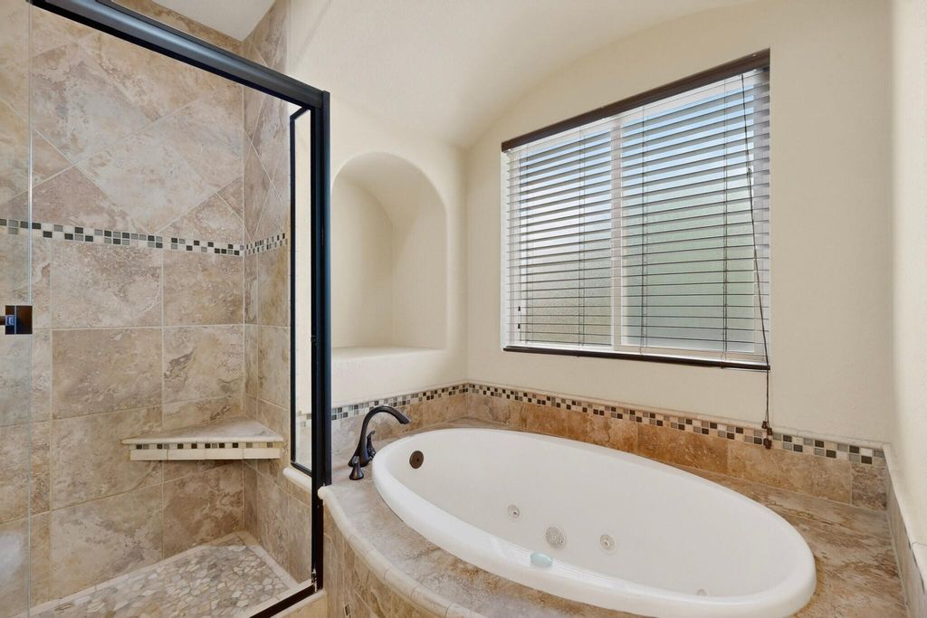 Image 31 of property listing at 5612 Chelwood Park Boulevard NE, Albuquerque, NM 87111