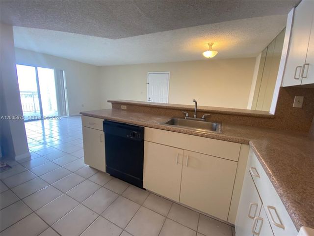 8600 SW 212th Street 208, Cutler Bay, FL 33189