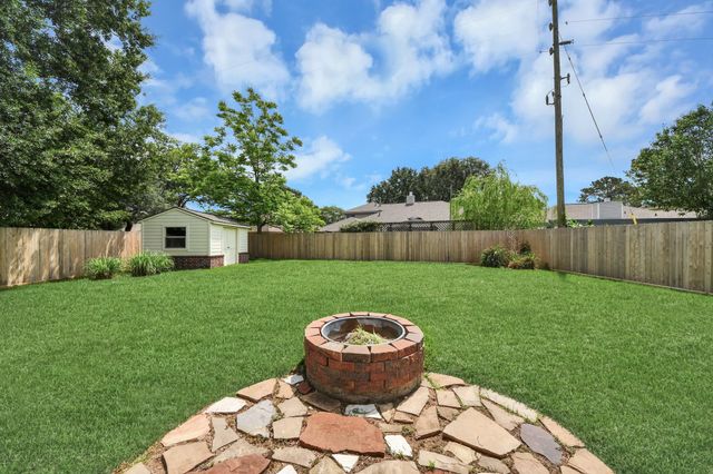 7622 Mccormick Mill Court, Houston, TX 77095