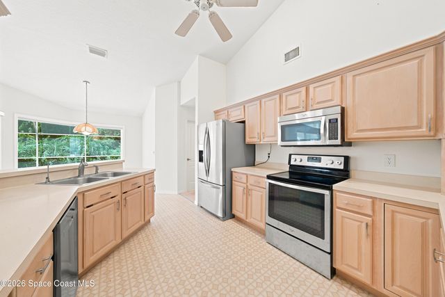 1051 Fieldstone Drive, Melbourne, FL 32940