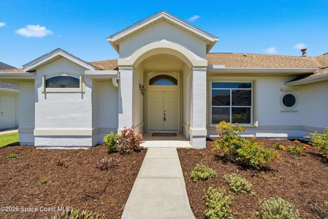 1051 Fieldstone Drive, Melbourne, FL 32940