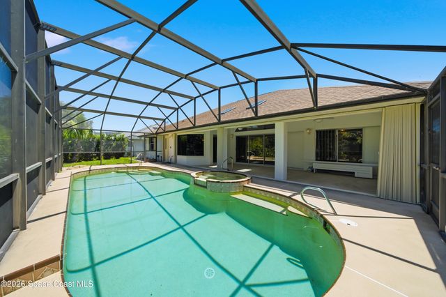 1051 Fieldstone Drive, Melbourne, FL 32940