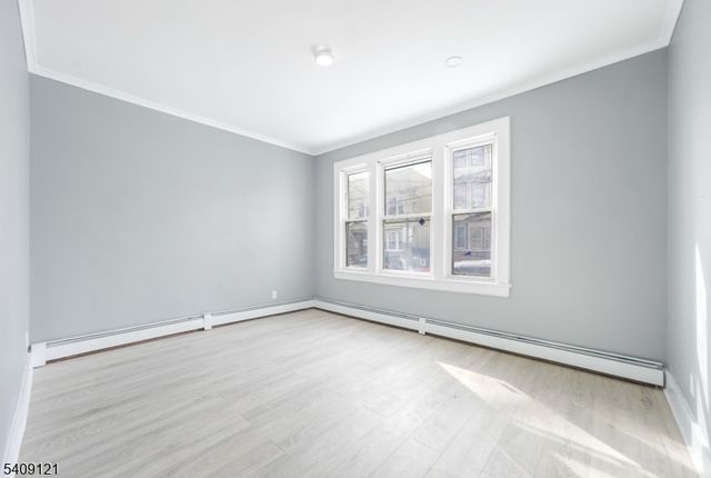 34 Cortland St, Newark City, NJ 07105