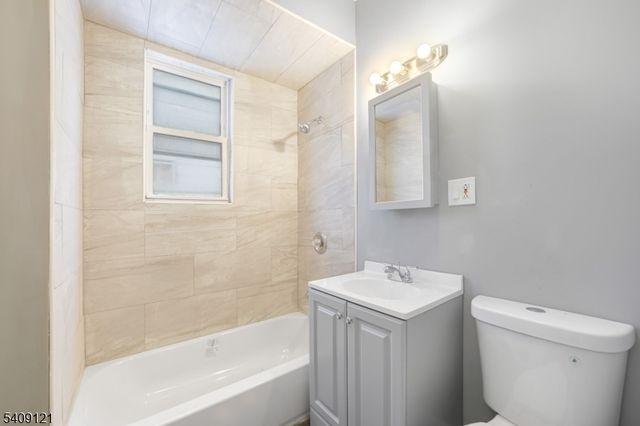 34 Cortland St, Newark City, NJ 07105