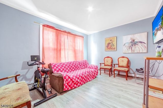 34 Cortland St, Newark City, NJ 07105