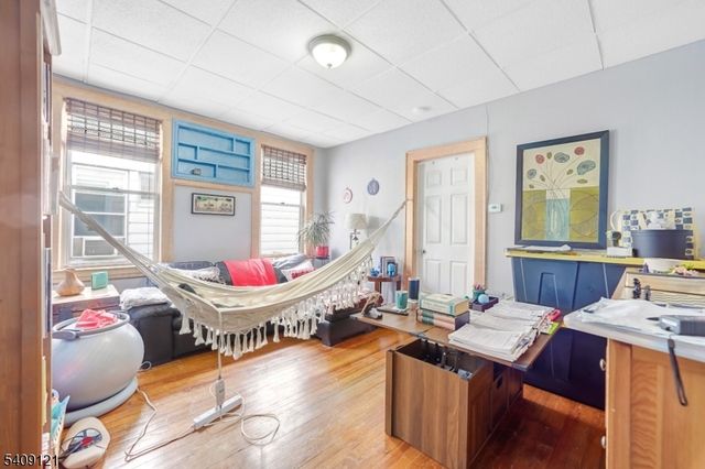 34 Cortland St, Newark City, NJ 07105