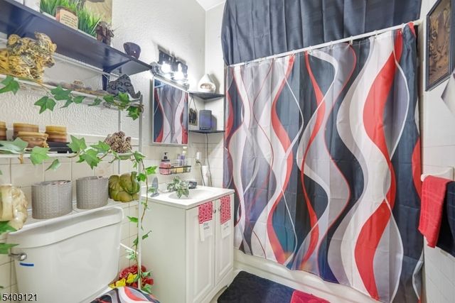 34 Cortland St, Newark City, NJ 07105