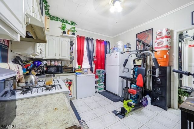 34 Cortland St, Newark City, NJ 07105