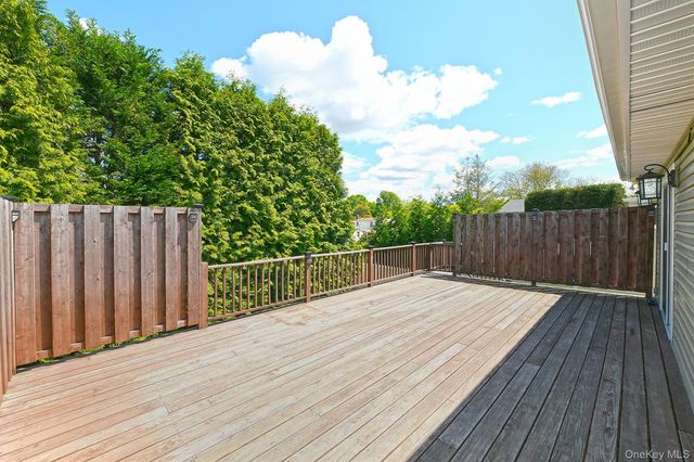 44 Derby Avenue, Greenlawn, NY 11740