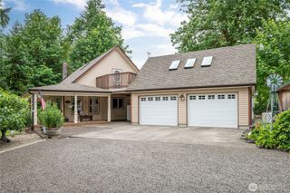 241 Growlers Gulch Road, Castle Rock, WA 98611