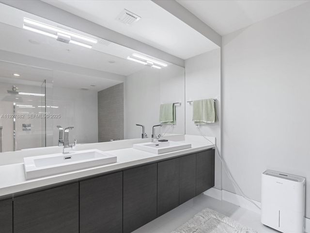 300 Sunny Isles Blvd 4-1405, Sunny Isles Beach, FL 33160