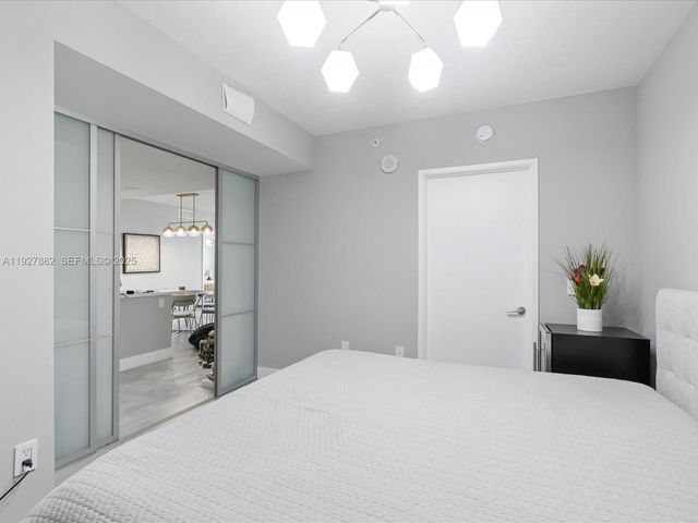 300 Sunny Isles Blvd 4-1405, Sunny Isles Beach, FL 33160