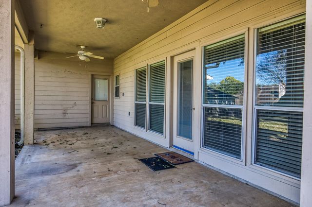 2706 Victory Lane, Brenham, TX 77833