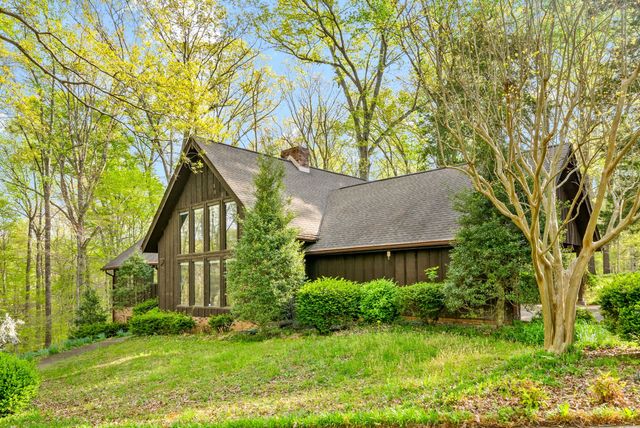 1331 Hutcheson Ln, Clarksville, TN 37040