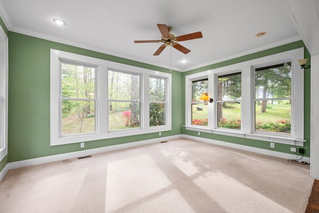 1331 Hutcheson Ln, Clarksville, TN 37040