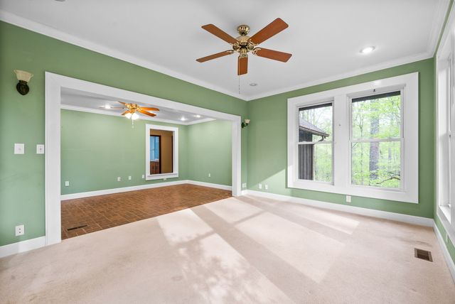 1331 Hutcheson Ln, Clarksville, TN 37040
