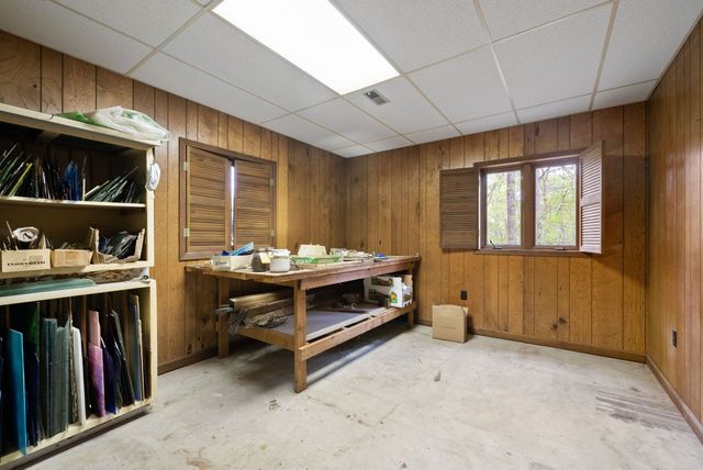 1331 Hutcheson Ln, Clarksville, TN 37040