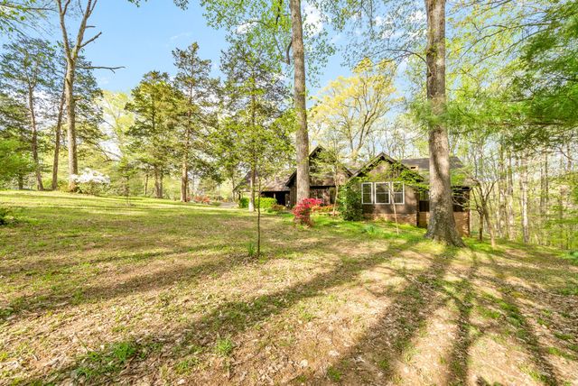 1331 Hutcheson Ln, Clarksville, TN 37040