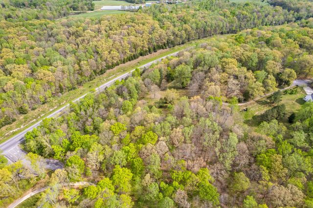 1331 Hutcheson Ln, Clarksville, TN 37040