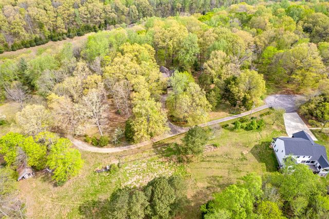 1331 Hutcheson Ln, Clarksville, TN 37040