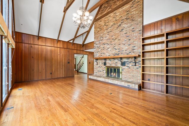 1331 Hutcheson Ln, Clarksville, TN 37040