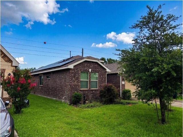 335 American Black Bear Drive, Crosby, TX 77532