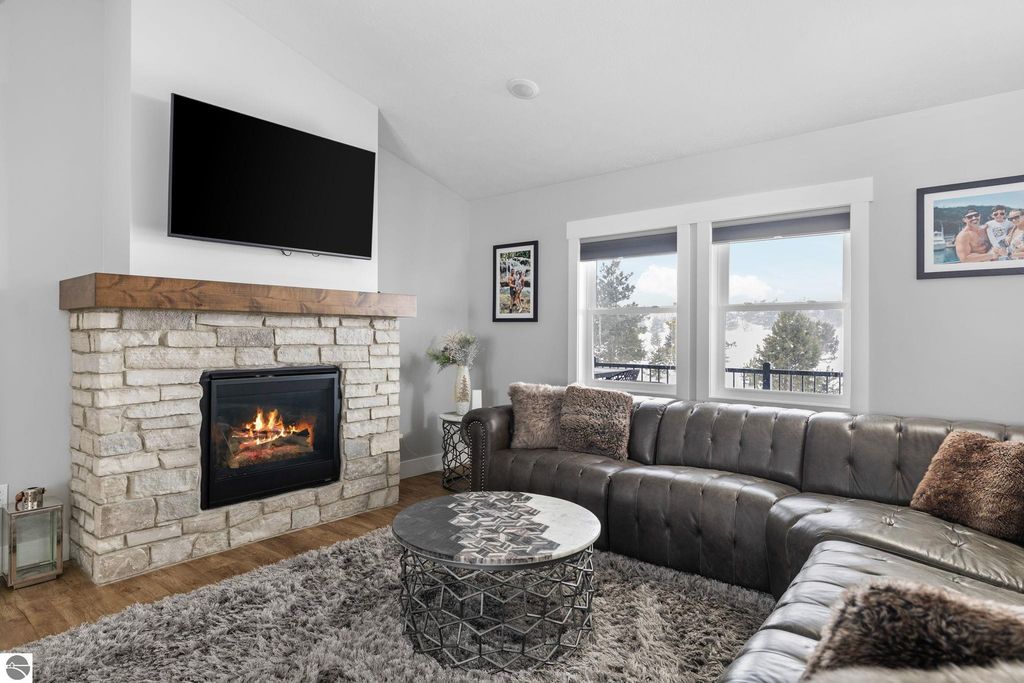 Image 4 of property listing at 364 Godsway, Traverse City, MI 49696