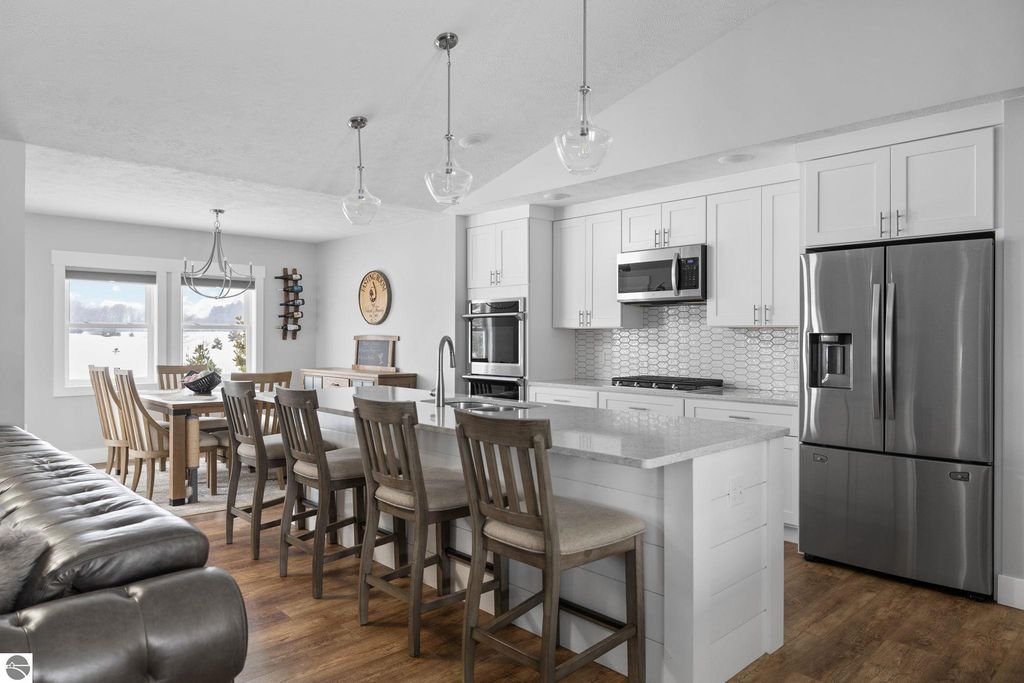 Image 6 of property listing at 364 Godsway, Traverse City, MI 49696